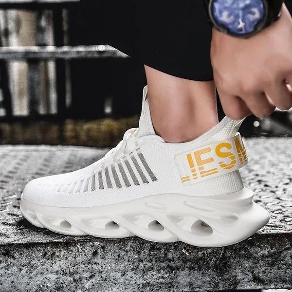 2020 Lightweight Blade Sneakers