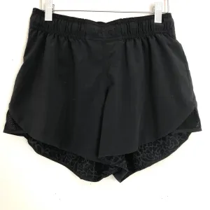 Lululemon REVERSIBLE Drawstring Shorts- Size 6