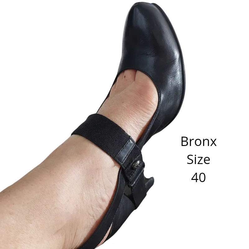 Size 9 footwear