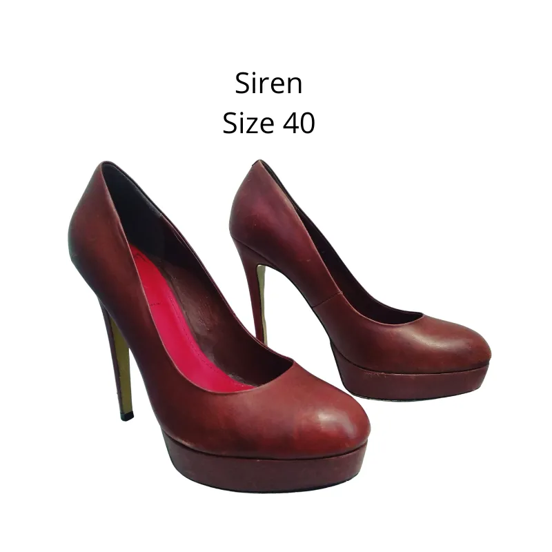 Size 9 footwear